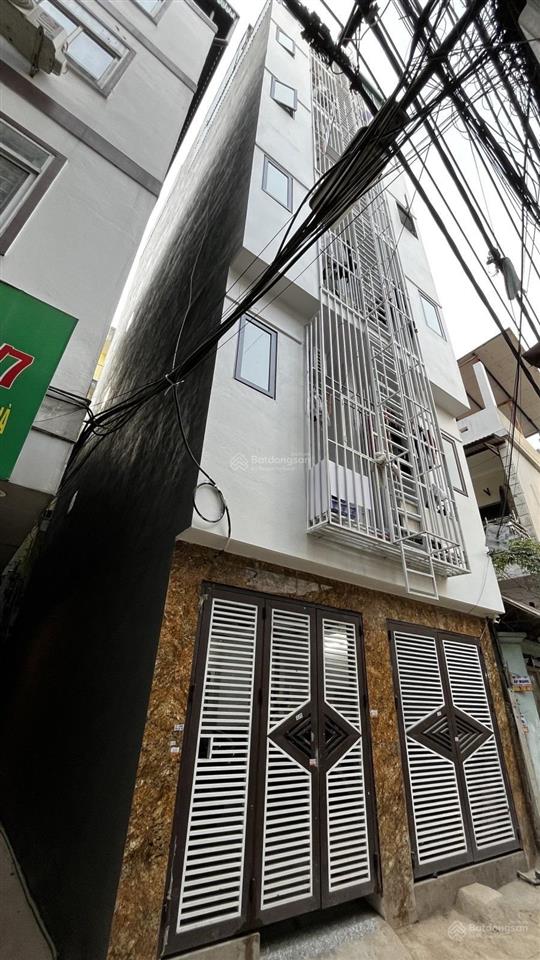 Tòa chdv yên xá. 7 tầng 68m2 22 phòng khép kín. doanh thu 100 triệu tháng 7%