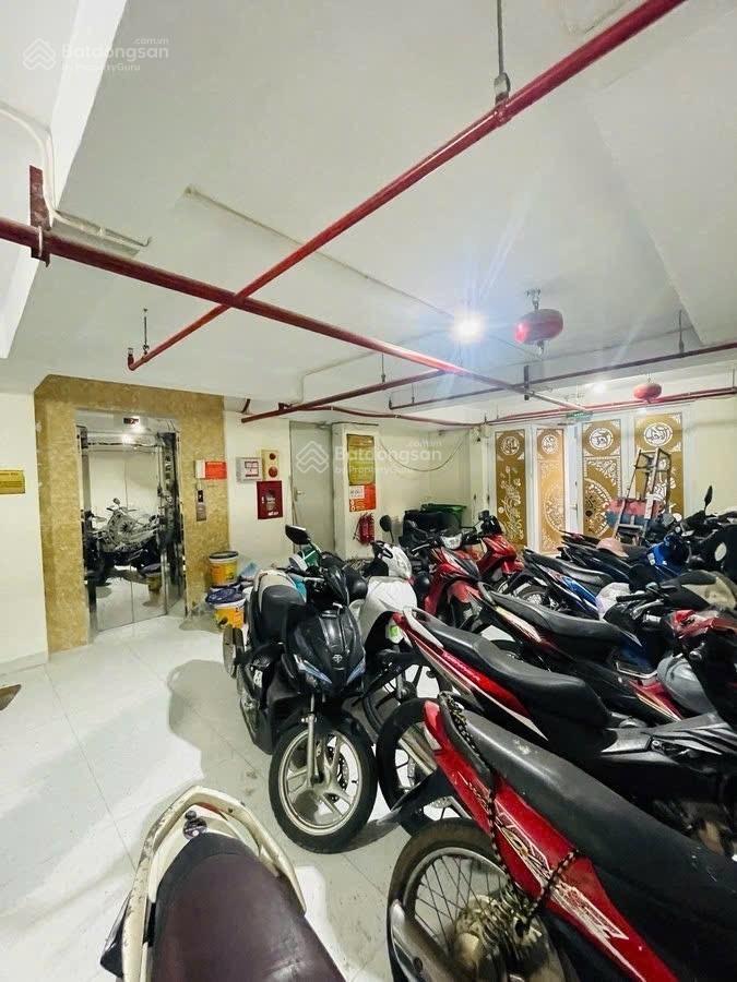 Chdv tại phố bà triệu, 11,8 tỷ, 60 m2, 9 phòng khép kín. 60 triệu tháng