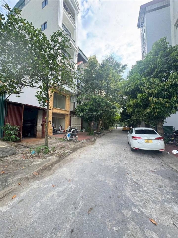 Chỉ hơn 8 tỷ. 50m2 đất mặt tiền 4m. đất dịch vụ c yên nghĩa vị trí đẹp, gần kđt đô nghĩa