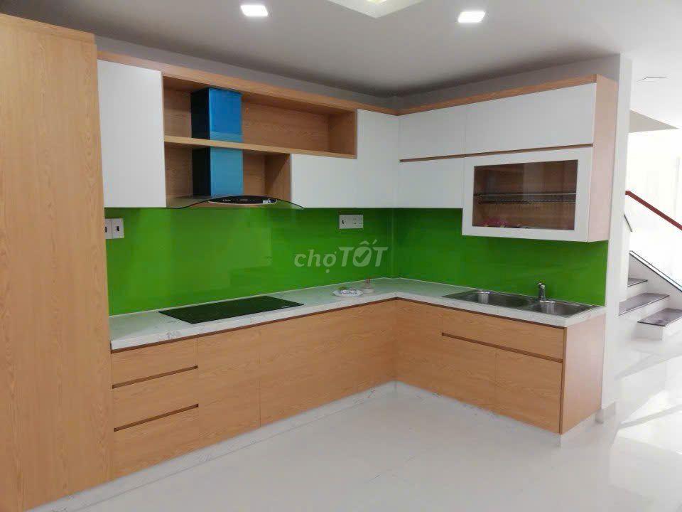 Bán nhà Âu Cơ P9 Tân Bình, 70m2, 5 tầng ,hẻm 5m giá chỉ 8.9 tỷ