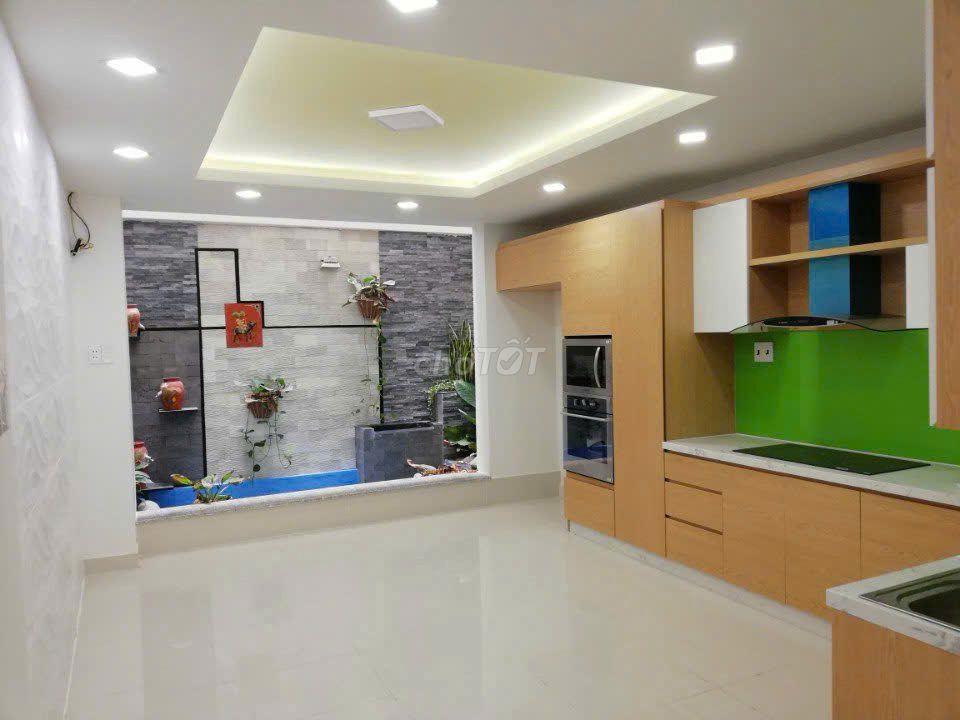 Bán nhà Âu Cơ P9 Tân Bình, 70m2, 5 tầng ,hẻm 5m giá chỉ 8.9 tỷ