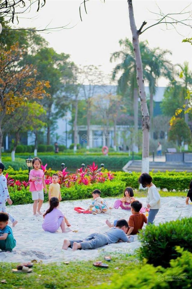 Em cần bán ch 2pn  dt 68m2 view trực diện hồ điều hòa dự án moonlight 2, kđt an lạc greensymphony