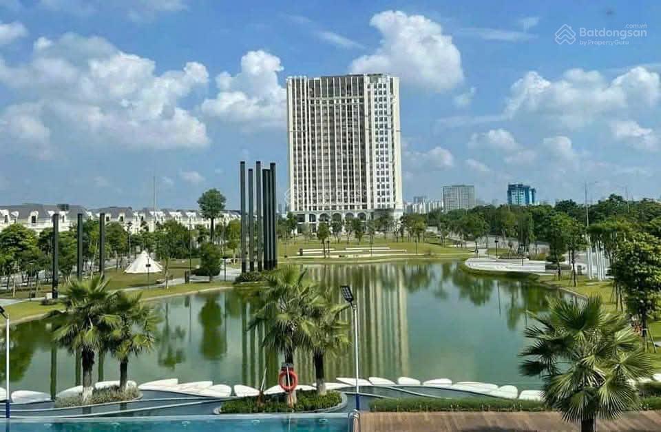View bể bơi tầng trung giá rẻ moonlight 2, e bán căn 3pn 80m2 thiết kế vuông đẹp cực thoáng