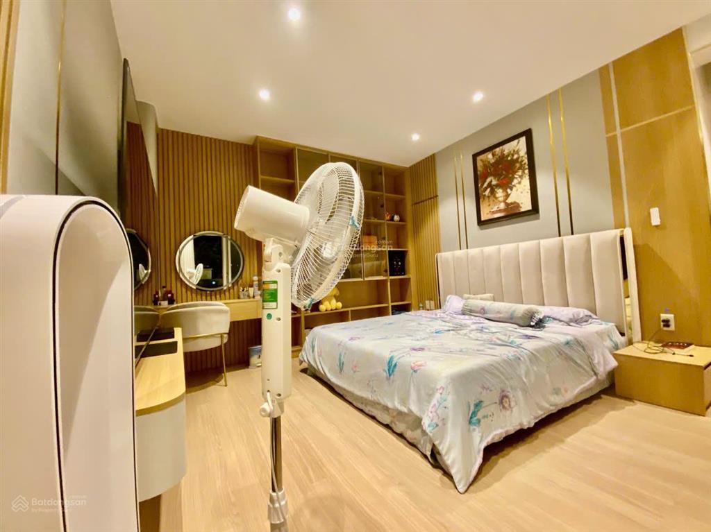 Bán gấp căn hộ cao cấp duplex cảnh viên 2, ngay đường c phú mỹ hưng, quận 7