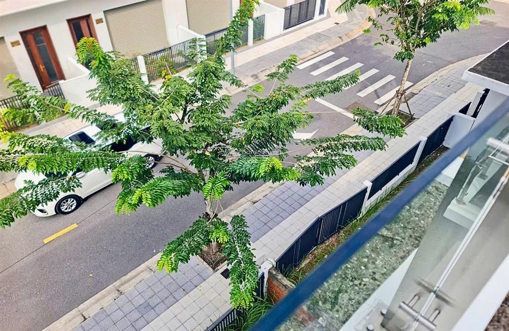 Hàng hiếm! bán số lượng ít căn biệt thự đơn lập view sông 270m2 cực đẹp ngay t&t city milennia