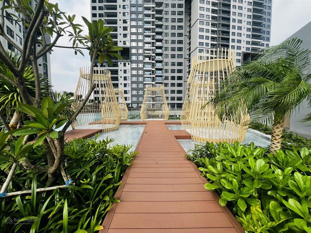 Gửi bán căn hộ infinity tháp t9, lầu cao, 127m² căn góc view hồ bơi và sông cực đẹp