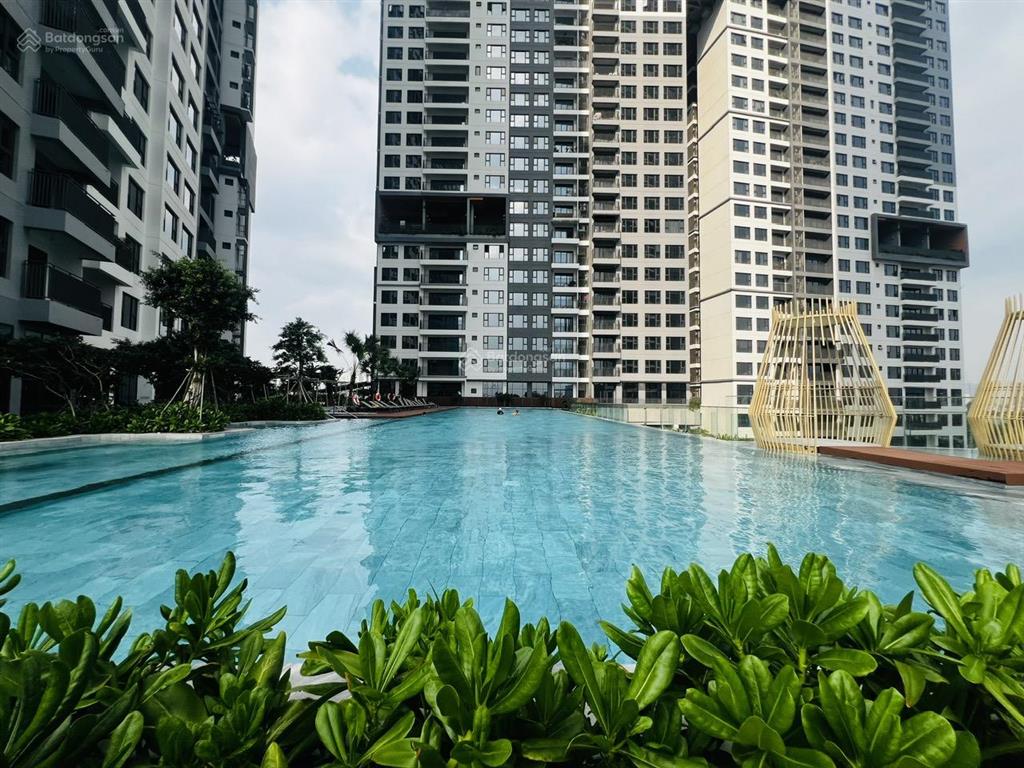 Gửi bán căn hộ infinity tháp t9, lầu cao, 127m² căn góc view hồ bơi và sông cực đẹp