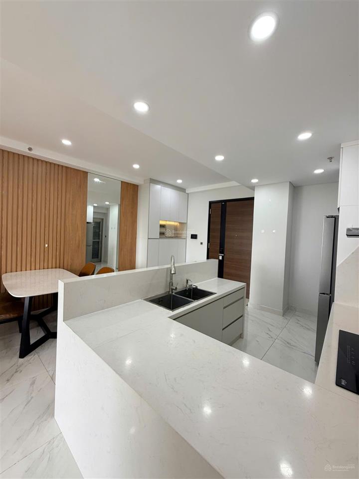 Bán gấp căn hộ midtown 3 phòng ngủ, view nhìn sông chỉ 14 tỷ có sổ hồng