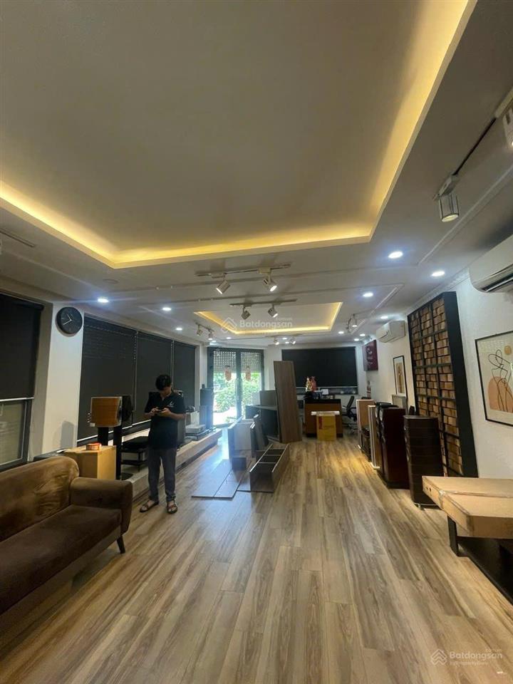 Bán gấp căn góc nhà phố him lam tân hưng 7,5m*20m, 4 tầng mặt tiền đường lớn, quận 7