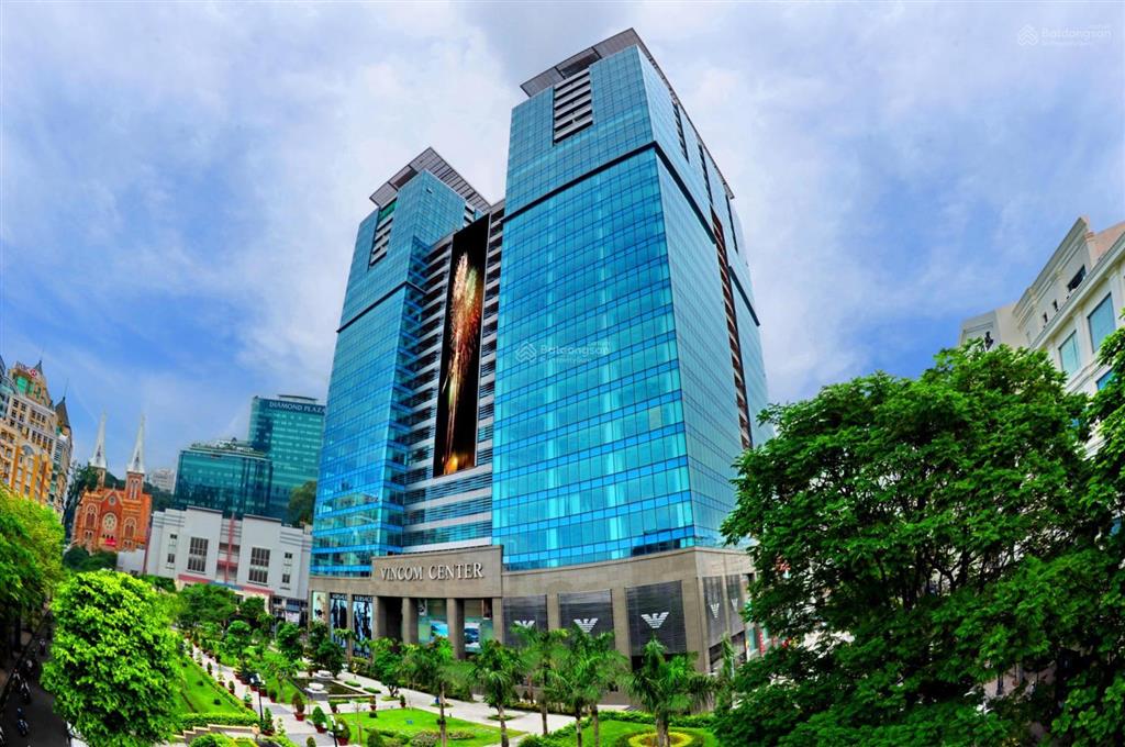 Cho thuê căn siêu vip vincom center  quận 1, góc 2 view bến bạch đằng cực đẹp