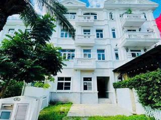 Bán gấp căn biệt thự liên kế vườn chateau 7*22m, 4 tầng, nhà thô đối diện hồ bơi trung tâm