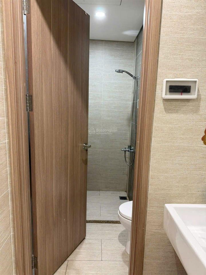 Cho thuê căn hộ 2pn + 1 full nội thất vinhomes smart city