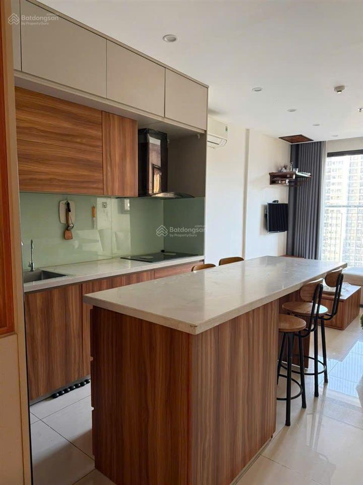 Cho thuê căn hộ 2pn + 1 full nội thất vinhomes smart city