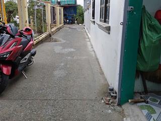 Cần bán nhanh nhà phố cực đẹp sát bên mặt tiền đường