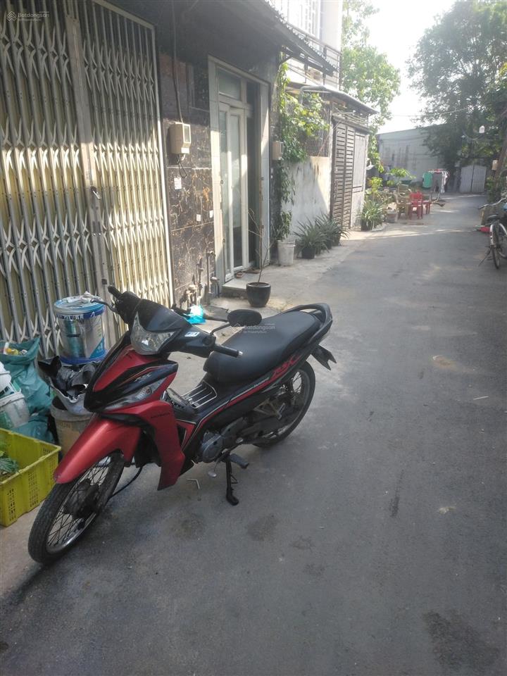 Cần bán nhà pháp lý sổ hồng công chứng nhà nước vị trí đẹp