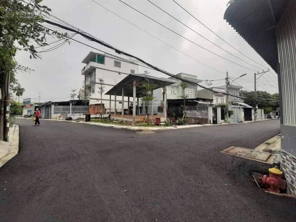Cần bán nhà gấp do chuyển công tác vị trí đẹp ở hay kd bđs
