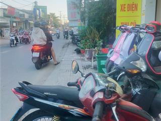 Cho thuê mặt bằng kinh doanh mặt phố thuận tiện các hàng quán