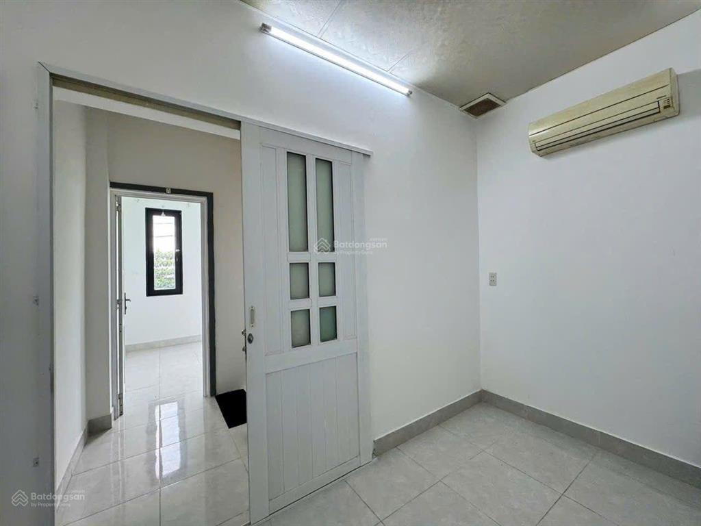 Hẻm 1902 lê văn lương nhà bè có sổ hồng ủy quyền công chứng