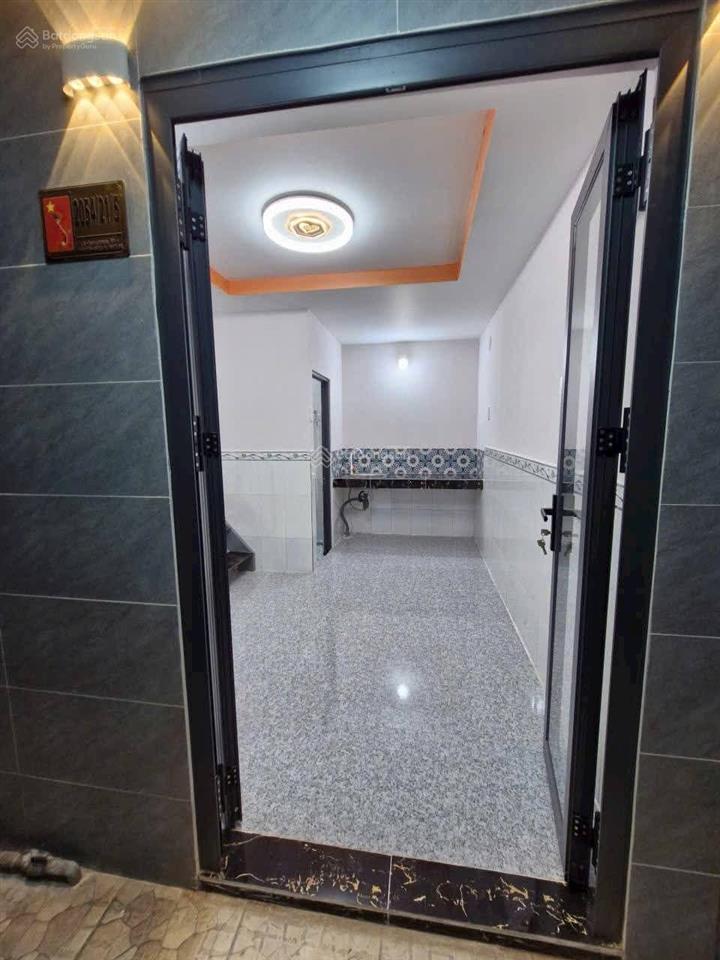 Nhà nhỏ có sổ hồng ủy quyền giao sổ ở nhà bè siêu hiếm