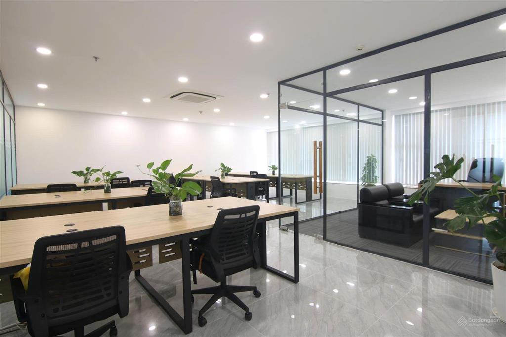 Cho thuê văn phòng full nội thất quận 7