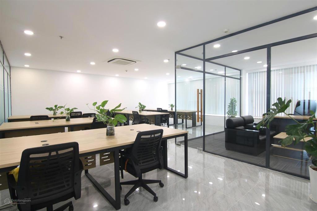 Cho thuê văn phòng full nội thất quận 7