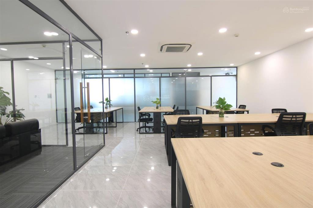 Cho thuê văn phòng full nội thất quận 7