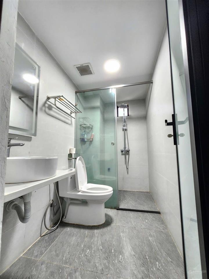 Chính chủ  mp trung kính  6 tầng  vỉa hè  kinh doanh  dòng tiền 60tr/tháng.