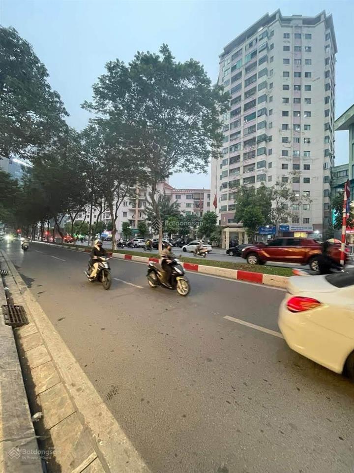 Mp trần đăng ninh  9 tầng 1 hầm  mặt tiền 7m  vỉa hè  kdvp.