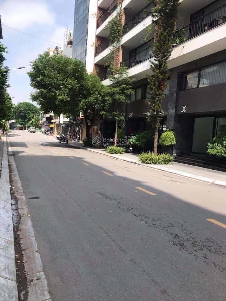 Tô ngọc vân  apartment 8 tầng thang máy  ngõ to như phố  ô tô tải tránh  kinh doanh  vỉa hè 
