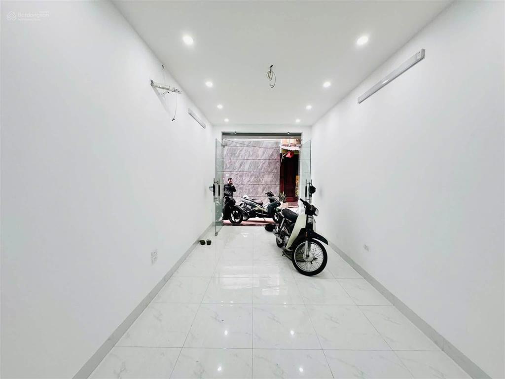 Hiếm !!! xuân la  6 tầng thang máy  ngõ thông  ô tô vào nhà  kinh doanh  chỉ 13 tỷ.