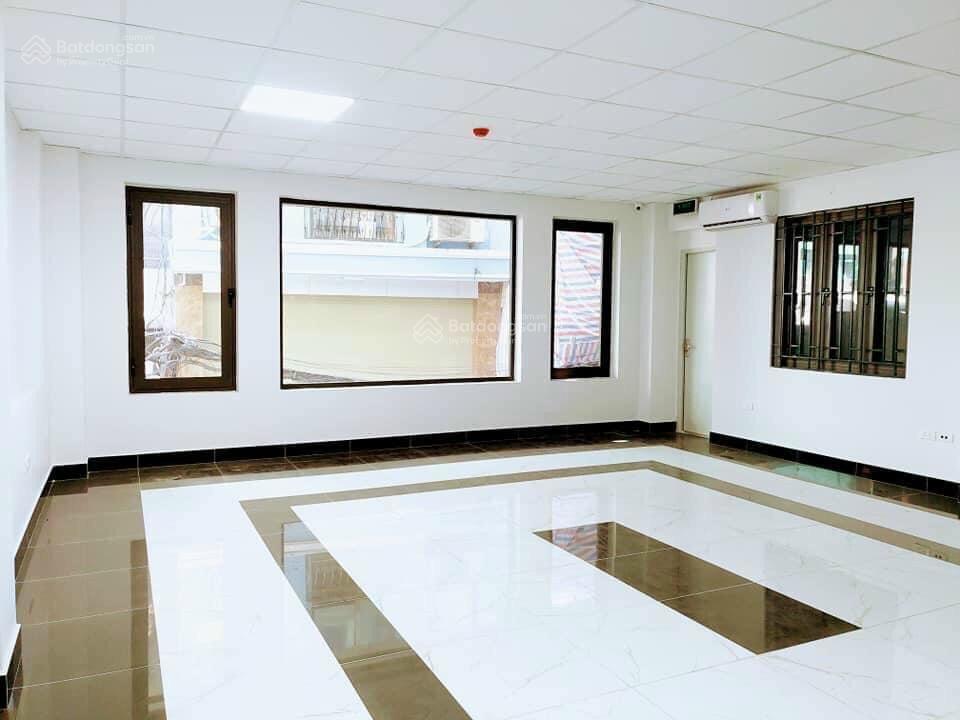 Hàng hiếm !!! mp lê đức thọ  10 tầng thang máy  1 mp 1 mặt ngõ 3 ô tô tránh  dòng tiền khủng.
