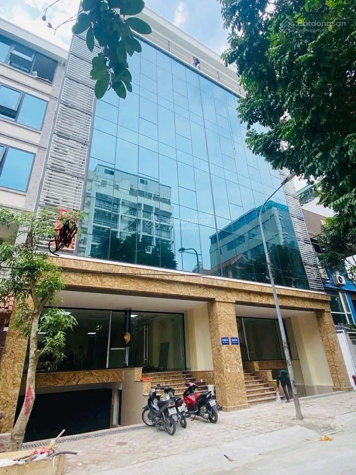 Hàng bắt đáy!!! mp thụy khuê  dt 200 mét  mặt tiền 10m  giá 4**/m2