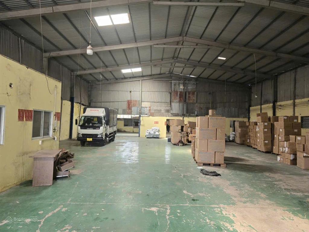 Cho thuê kho kcn tân bình 2100m2  5.5usd/m2, kho đẹp, đầy đủ pccc  chưa vat