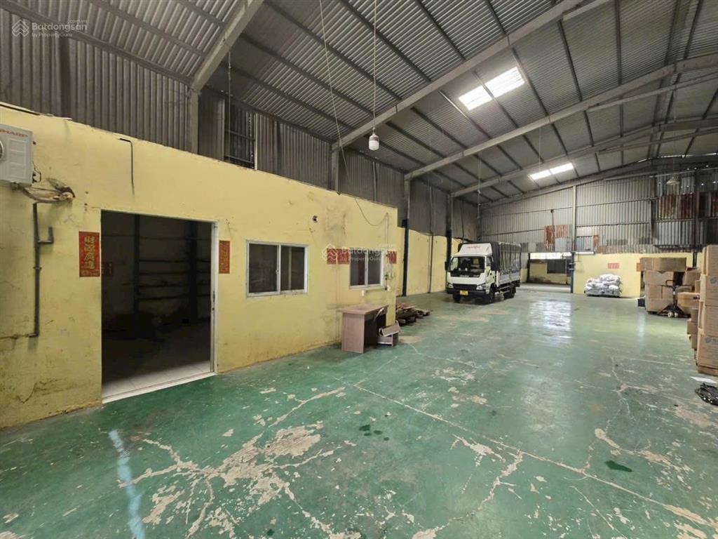 Cho thuê kho kcn tân bình 2100m2  5.5usd/m2, kho đẹp, đầy đủ pccc  chưa vat
