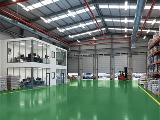 Cho thuê kho kcn tân bình 2100m2  5.5usd/m2, kho đẹp, đầy đủ pccc  chưa vat