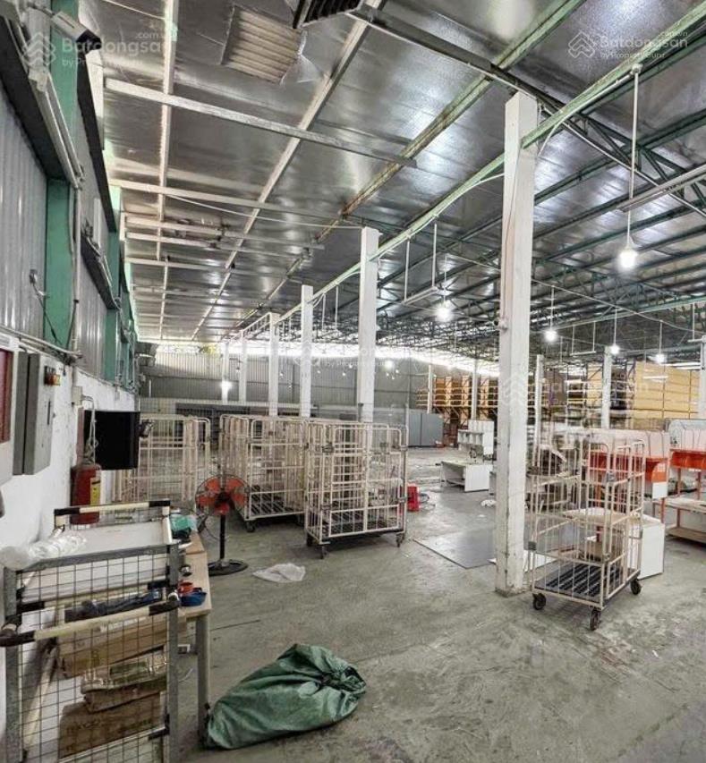 Cho thuê 1100m2 kho xưởng y hình, giá rẻ chỉ 100tr/tháng  thuê dài hạn  cont đỗ cửa