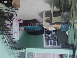 Chủ cần bán gấp nhà ngọc trì  diện tích 30m2 mặt tiền 3,9m  giá đầu tư chỉ 4.x tỷ  gần aeon