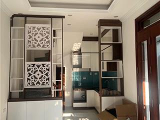 Rẻ nhất thị trườngkhông có căn thứ 2
nhà lô góc nguyễn văn cừ 30mx5tầng, full nội thất sát cầu cd