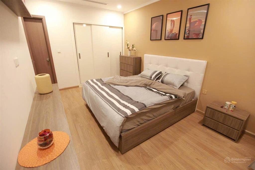 Hiếm có căn hộ 80m2, view bể bơi, 15 triệu/tháng tại vinhomes gardenia