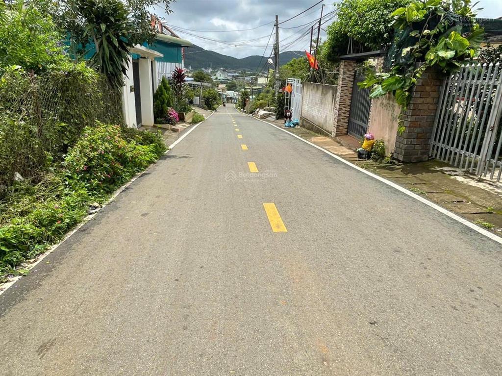 Bán đất đường phan bội châu  liên nghĩa đức trọng lâm đồng 3,8 tỷ cách sân bay liên khương 3 km