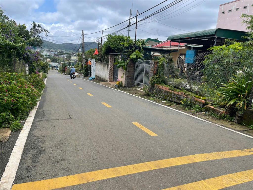 Bán đất đường phan bội châu  liên nghĩa đức trọng lâm đồng 3,8 tỷ cách sân bay liên khương 3 km