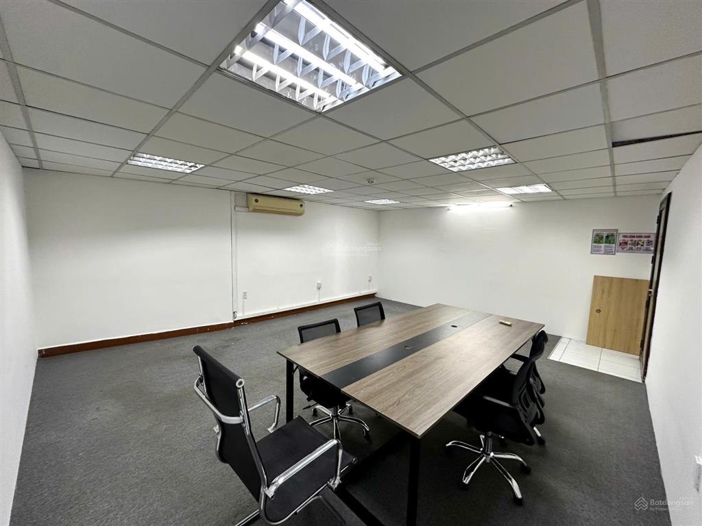 Cho thuê văn phòng tại 76, cách mạng tháng tám, 440 nghìn / m2, đa dạng diện tích 60m2