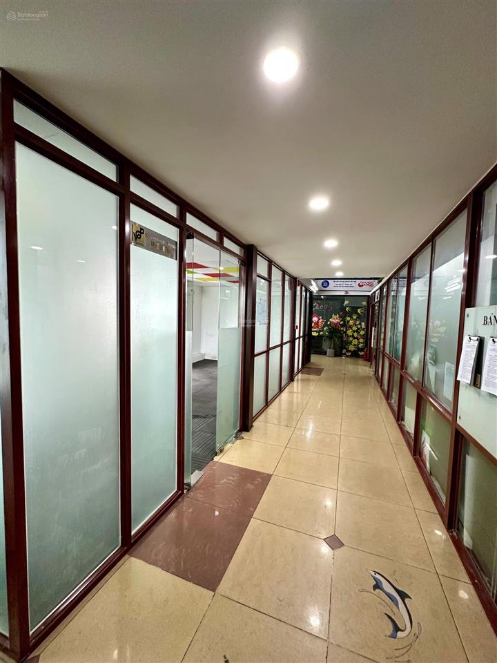 Cho thuê văn phòng tại 76, cách mạng tháng tám, 440 nghìn / m2, đa dạng diện tích 60m2