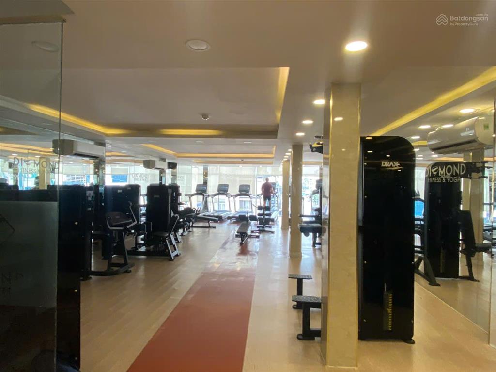 Bán nhà mặt phố tại 106d nguyễn văn cừ, 120 tỷ