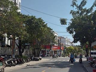 Căn góc 2 mặt tiền Lý Thái Tổ 177m² giá 19,6 tỷ trung tâm Hội An