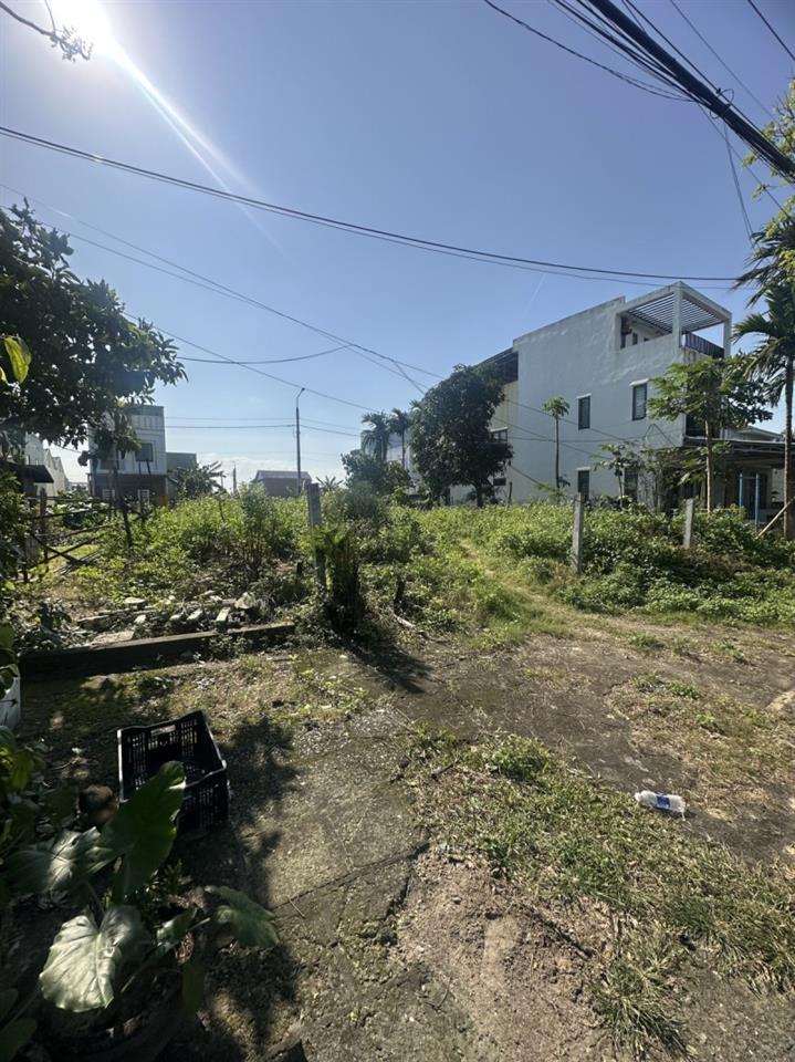 Lạc Long Quân Hội An 252m2 giá 11.5 tỷ, 3 mặt tiền đối diện resort biển