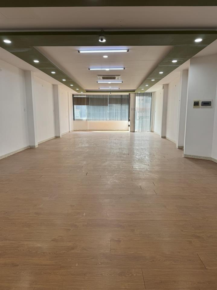 Bán tòa nhà mặt tiền Trần Cao Vân 295m², giá, văn phòng, căn hộ, dòng tiền 80