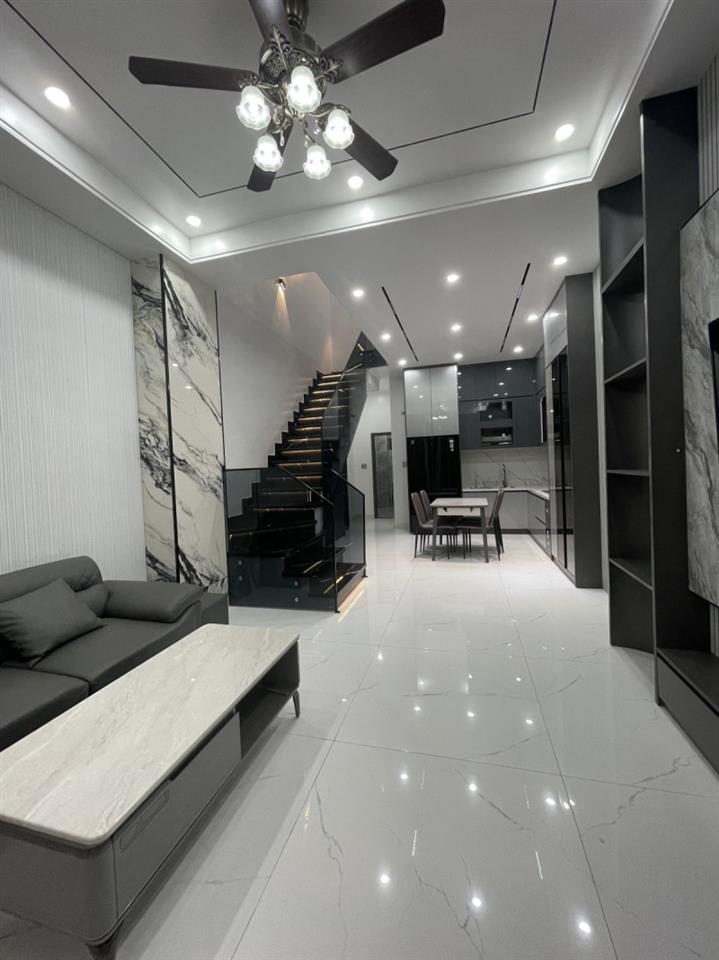 Bán nhà mặt tiền Đặng Huy Tá 68m2, giá 6,6 tỷ, nhà đẹp vào ở ngay