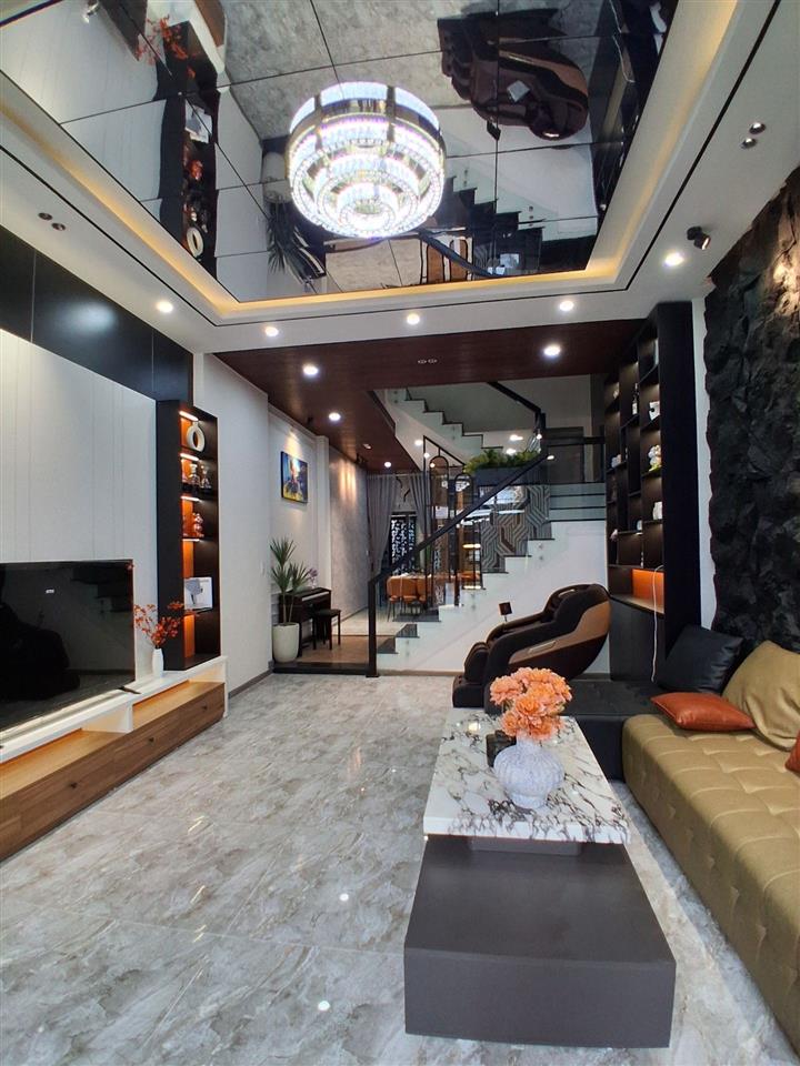 Bán nhà Nguyễn Huy Tự 77m2, 3 tầng, giá 7,8 tỷ, sát biển Nguyễn Tất Thành