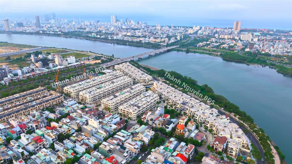 Nhà mặt tiền vũ trọng phụng giá tốt đường 26m ra sông hàn chỉ vài bước chân